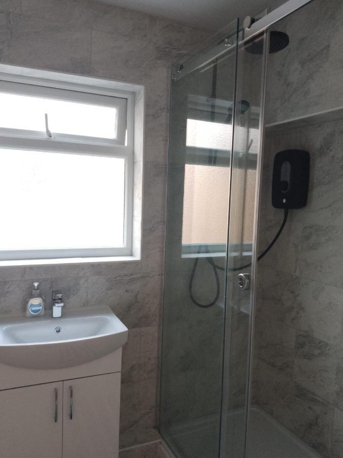 Comfy 3 Bed House Near Castle And Legoland *