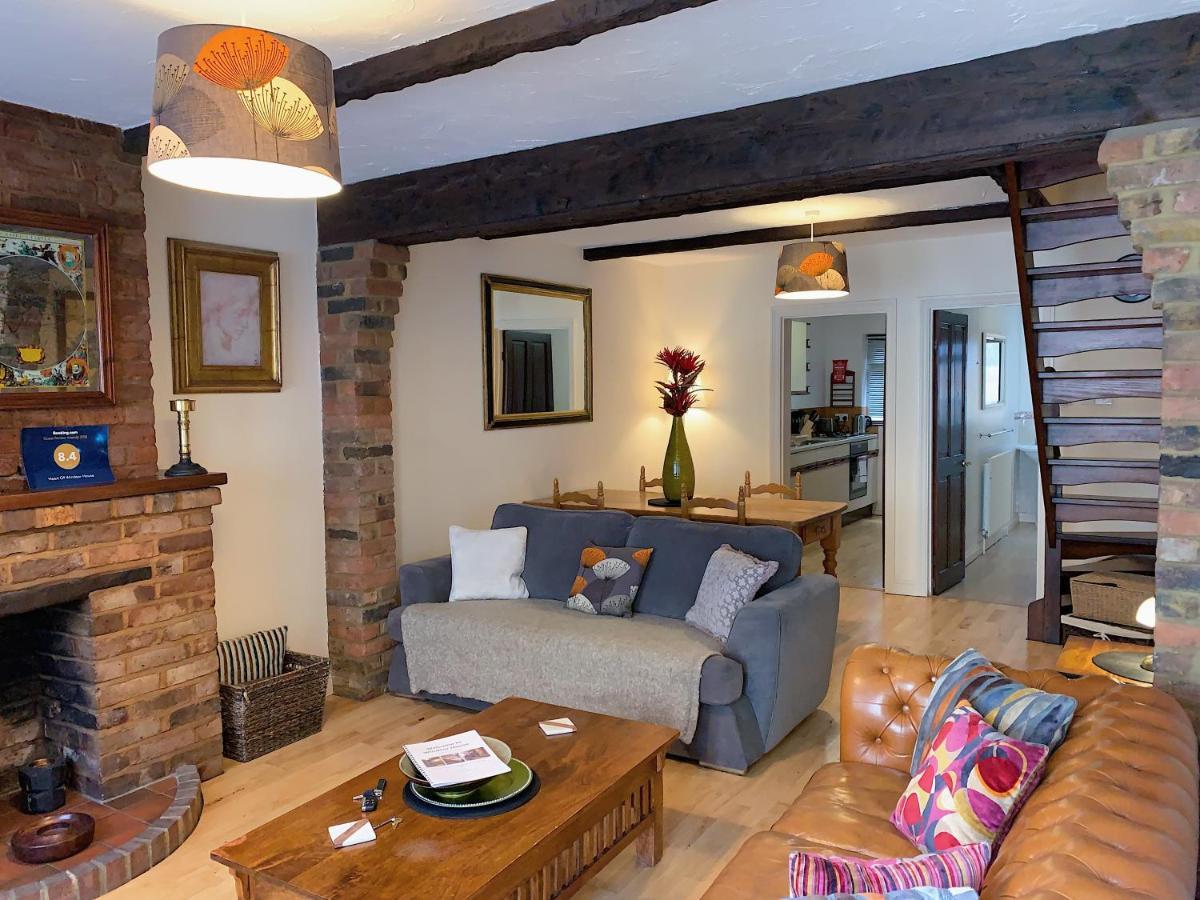 Cosy House Sleeps 4 Holiday home Windsor