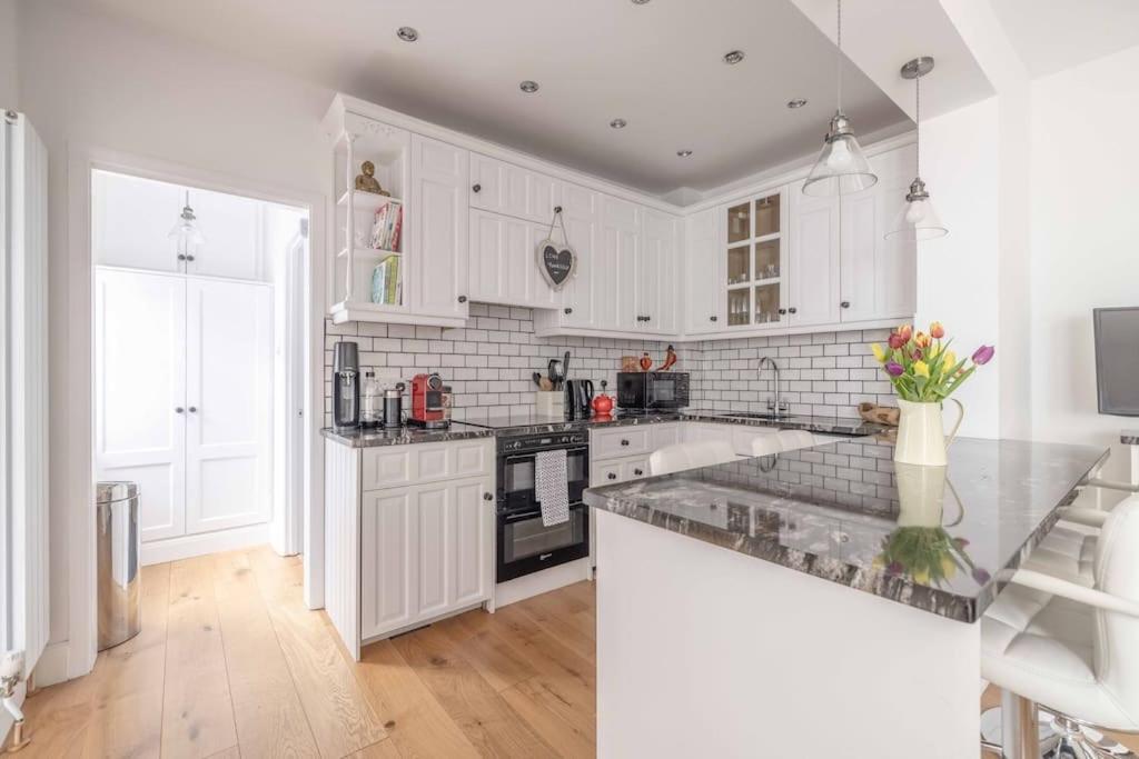 Apartment Prime Location, Walk To Castle & Shops Windsor