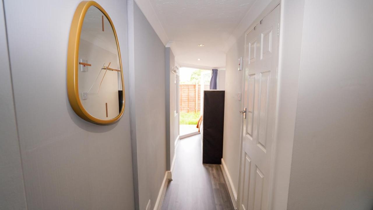 Apartment E2m Stays Break , Stunning Annex