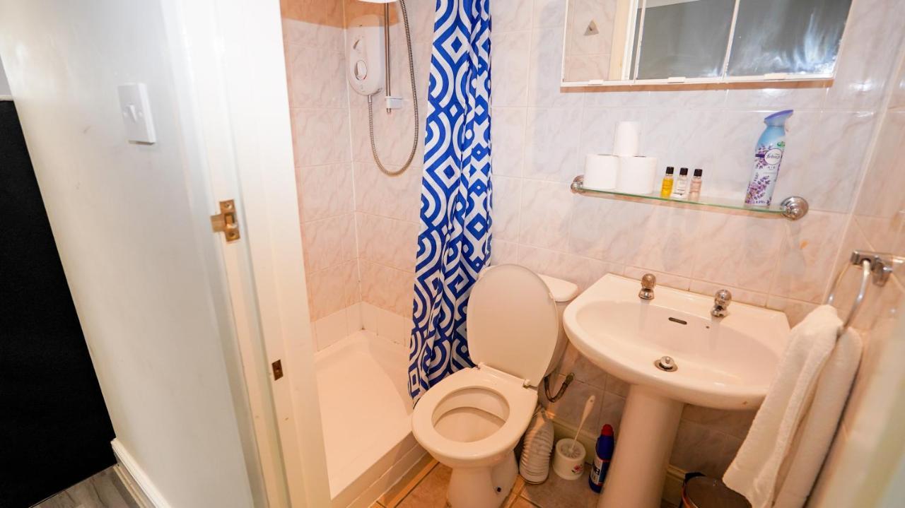 Apartment E2m Stays Break , Stunning Annex *