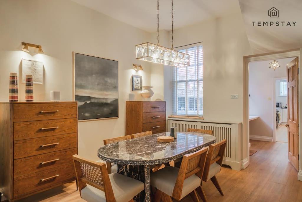The Long Walk: 3bed & Garden Holiday home
