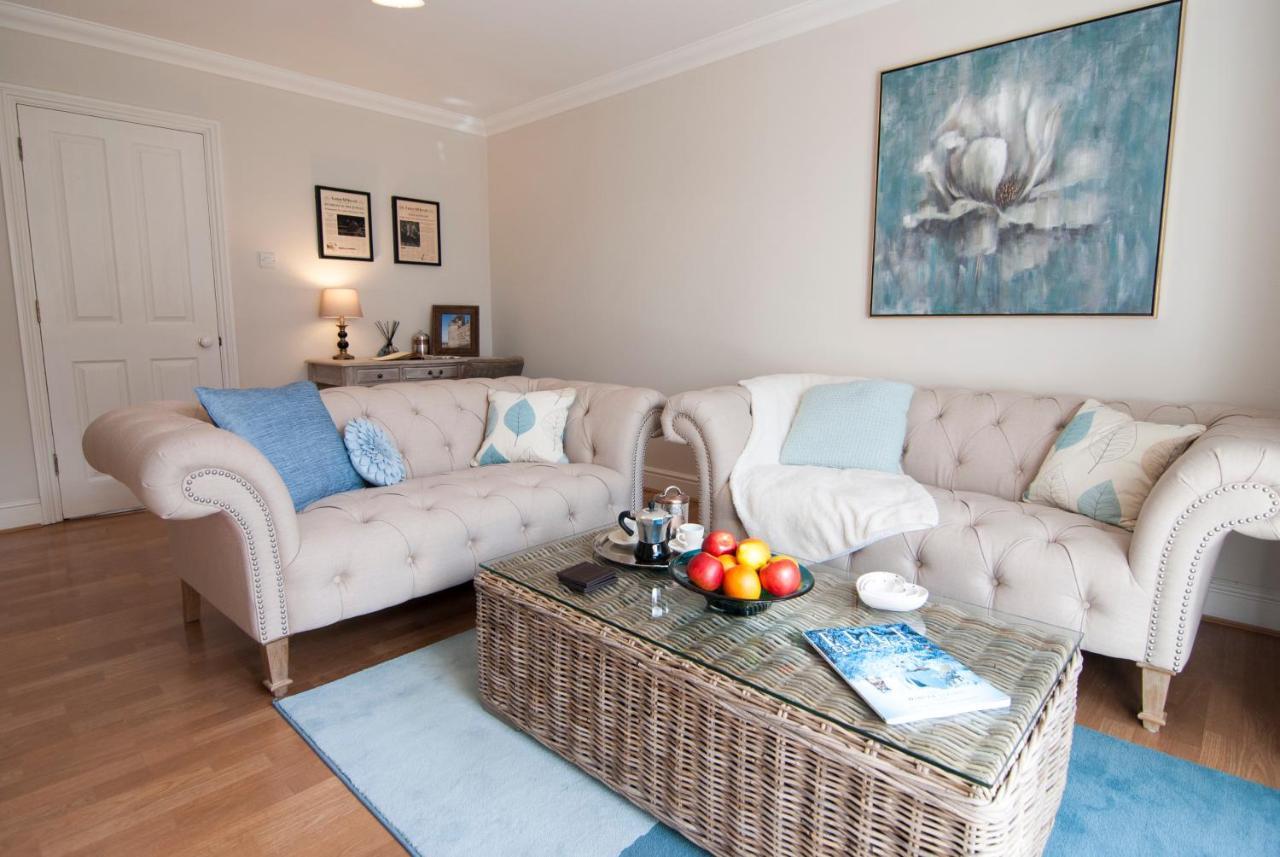 Lord Raglan House 2br With Parking * Windsor
