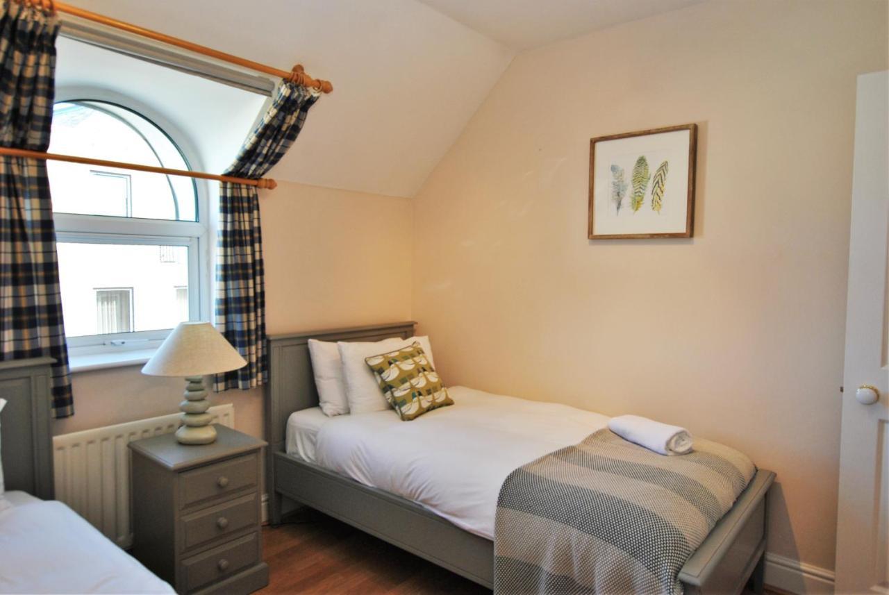 Apartment 9 Lord Raglan House 2br