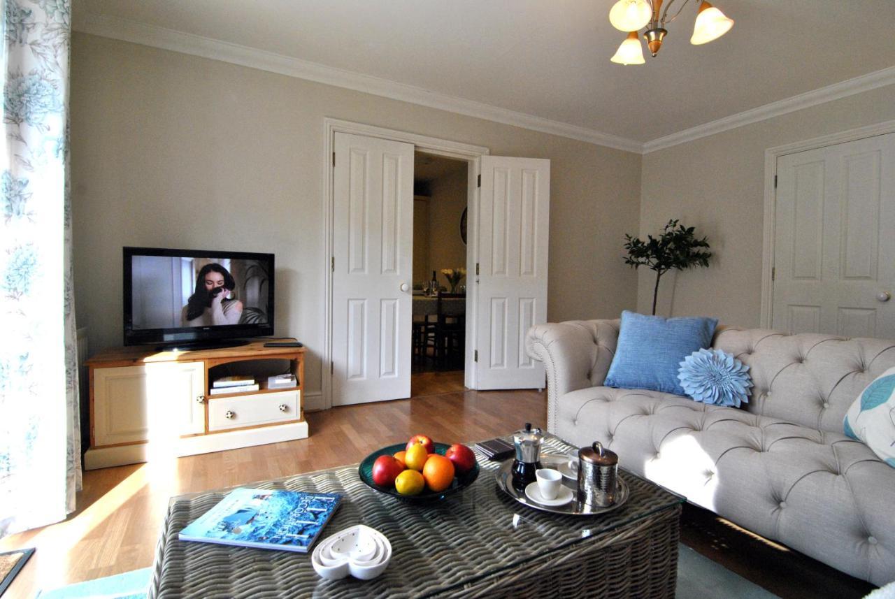 Lord Raglan House 2br With Parking