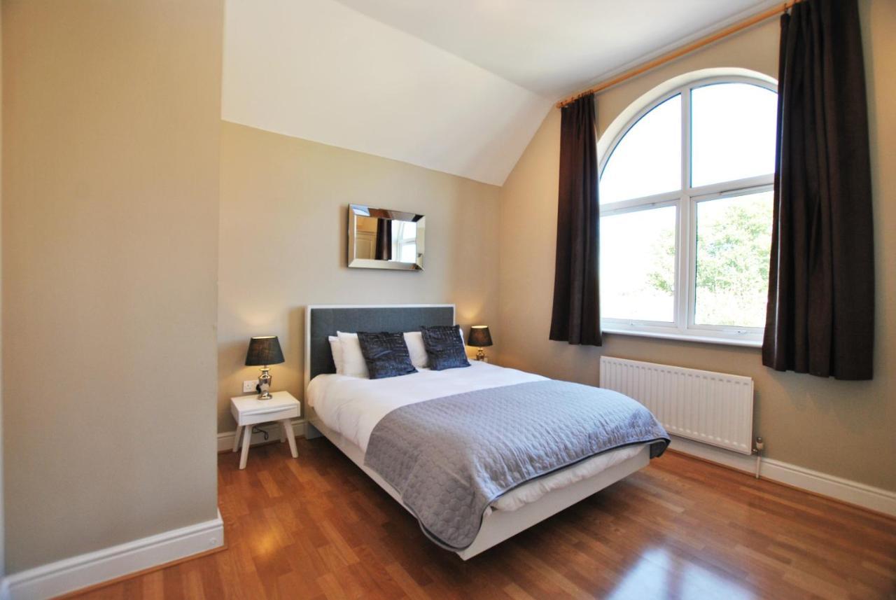 9 Lord Raglan House 2br Apartment Windsor