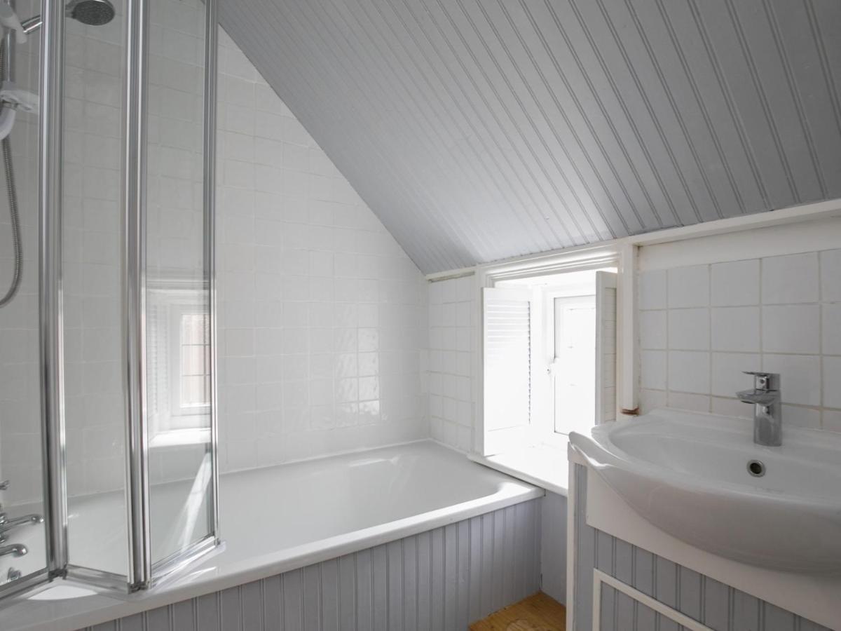 Pass The Keys Elegant 1 Bedroom Flat With Sofa Bed In Manor House *