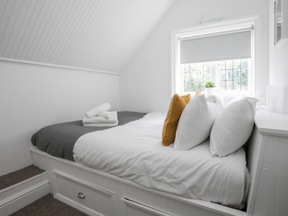 Pass The Keys Elegant 1 Bedroom Flat With Sofa Bed In Manor House