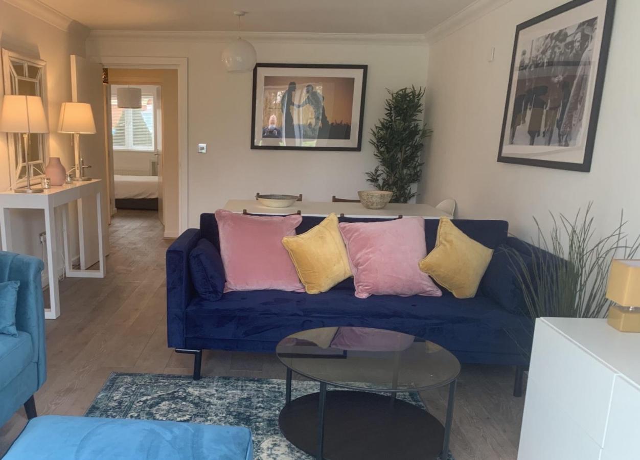 Flat 60, Longborn * Windsor