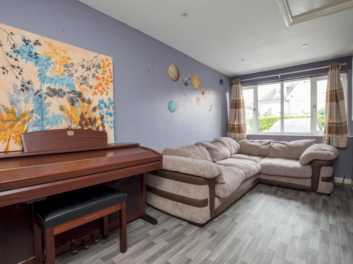Pass The Keys Spacious 3 Bed By River Thames Old *