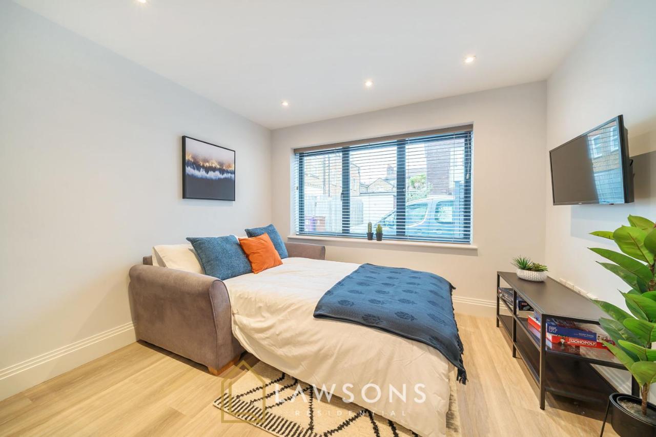 Chic Living By Lawsons Apartment *