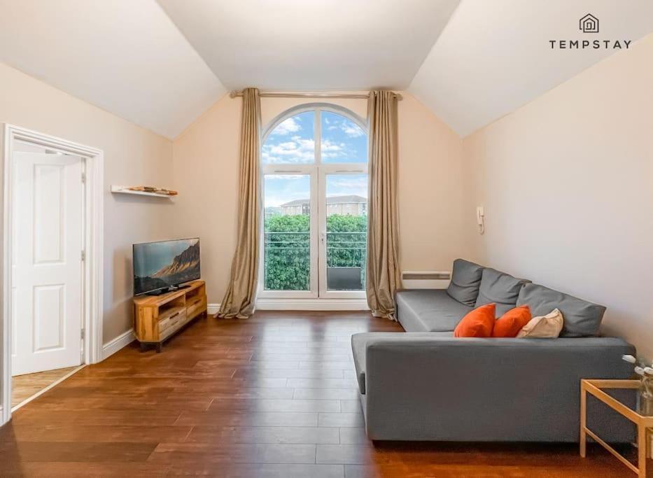 Apartamento Cosy In & Free Parking Windsor