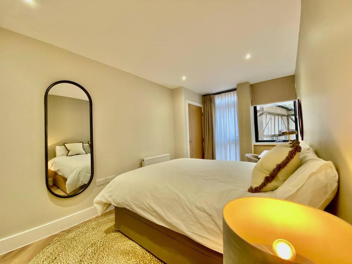 Queen Annes Court Luxury On High Street * Windsor
