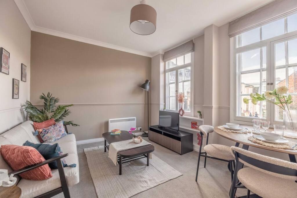 Apartment Castle Chic: 1br,parking