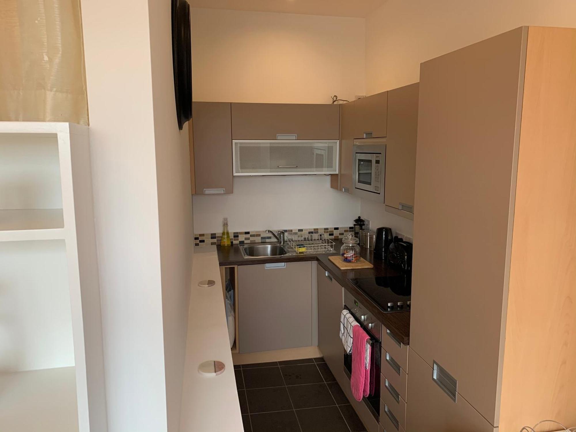 Apartment Central And Castle, Legoland 2.6 Miles Away *
