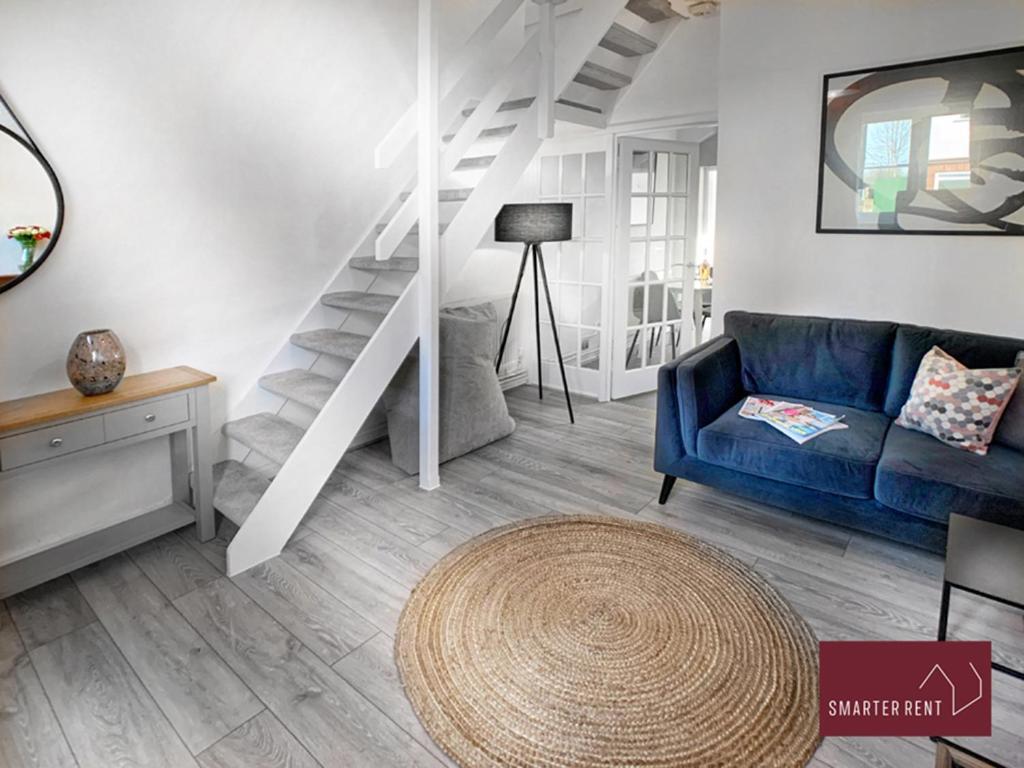 Vansittart Road, Apartment *