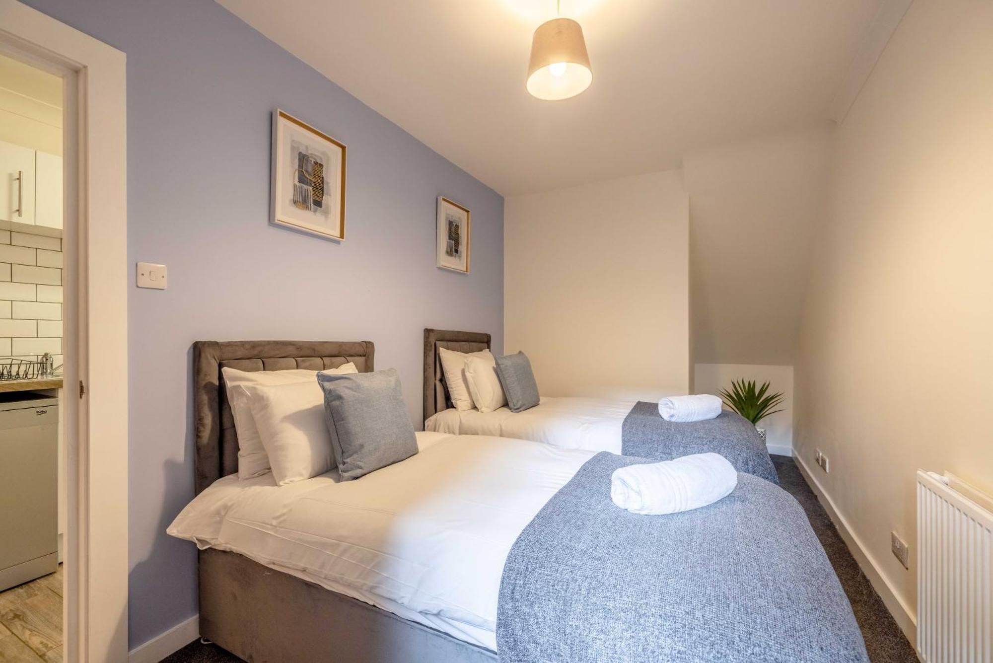 Stylish 5 Min Walk To Castle * Windsor