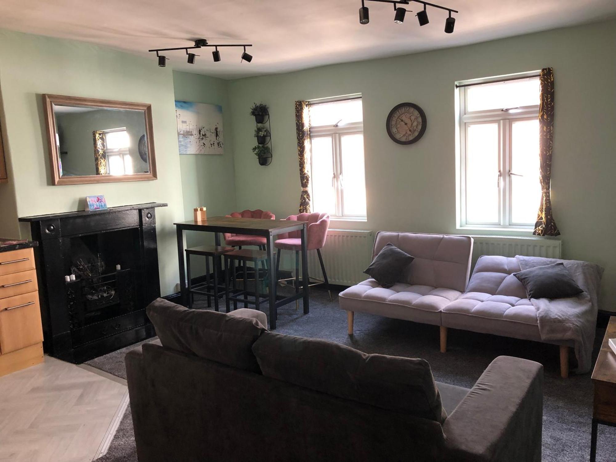 Apartamento One Bed In Town Centre, 5 Min Walk To The Castle!! *