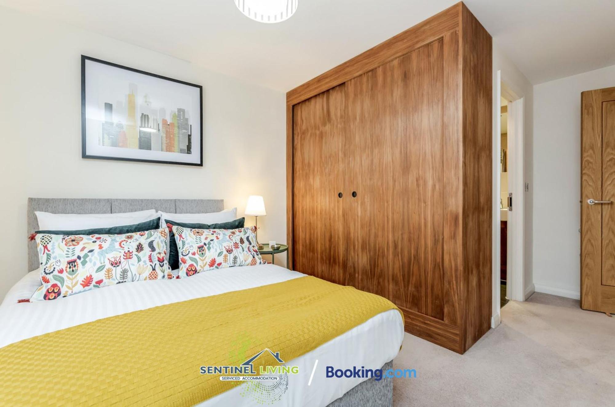 Apartment Sentinel: 2-bedroom Serviced With Free Wi-fi *