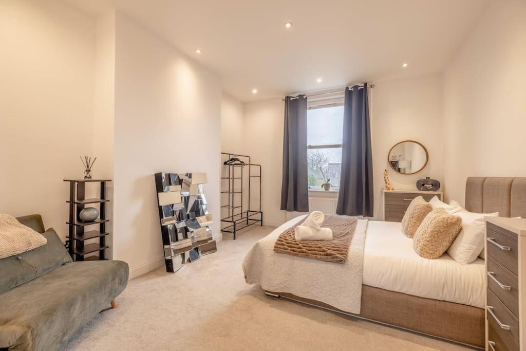 1 Bedroom Gem,shared Garden * Windsor