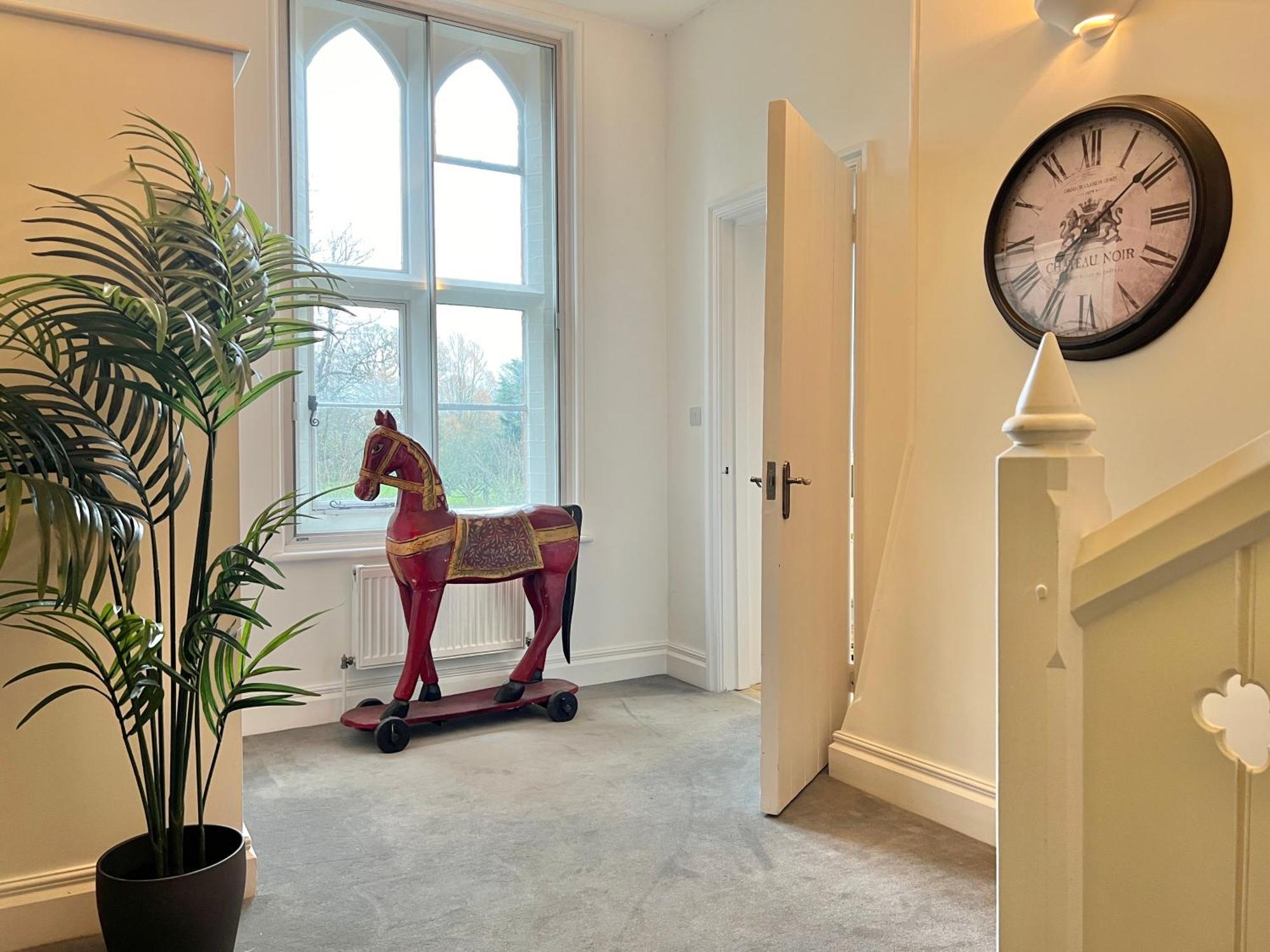 Incredible 3 Bedrooms Home, Free Parking - A Blend Of Luxury And Character - Incredible Location - Castle, Ascot, Legoland, Heathrow Airport Apartamento Windsor