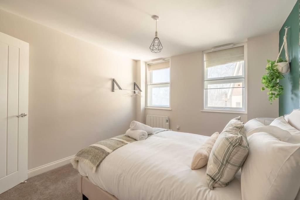 Chic 1br Near Castle *