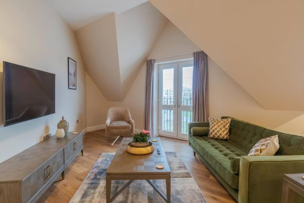 Apartment Luxury Penthouse - Castle Views - 2 Bed & Parking *