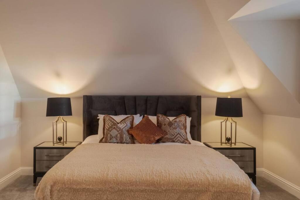 Luxury Penthouse - Castle Views - 2 Bed & Parking *