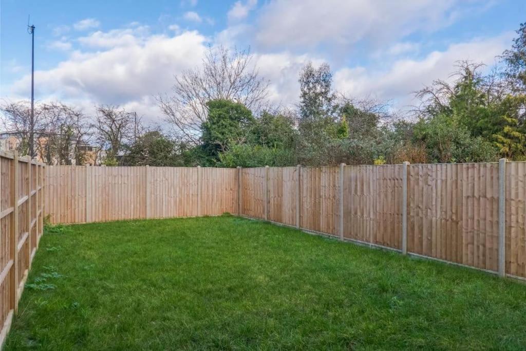 2br Gem, Private Parking & Private Garden Holiday home
