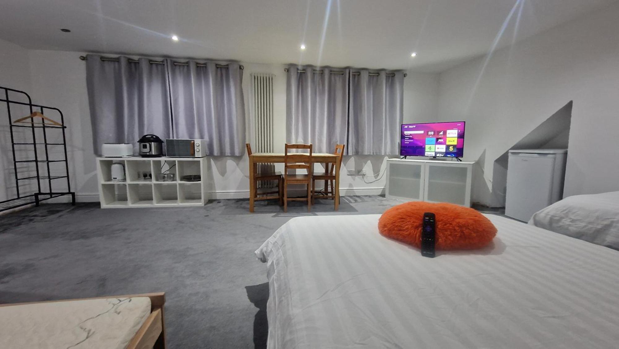 Snoozeden Westmead, Windsor Apartment *