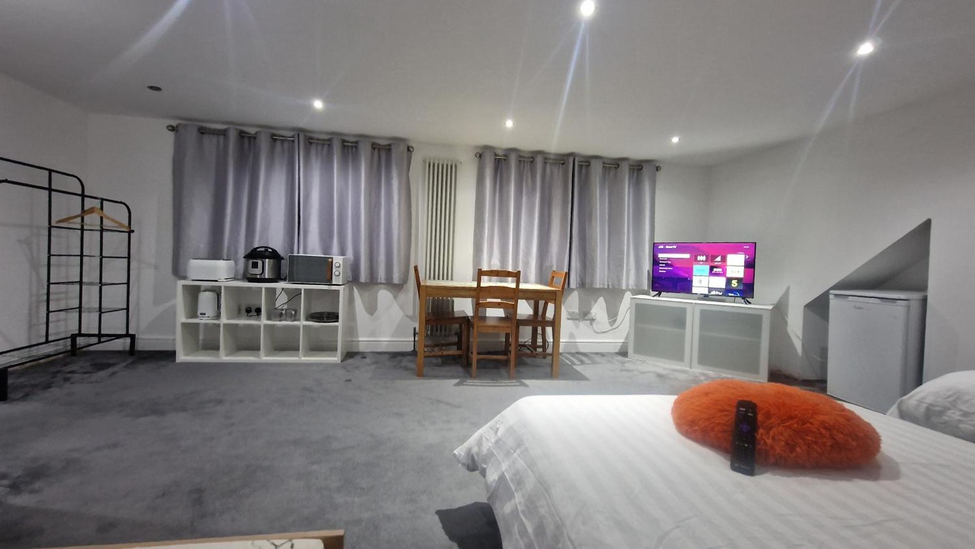 Snoozeden Westmead, Windsor Apartment *