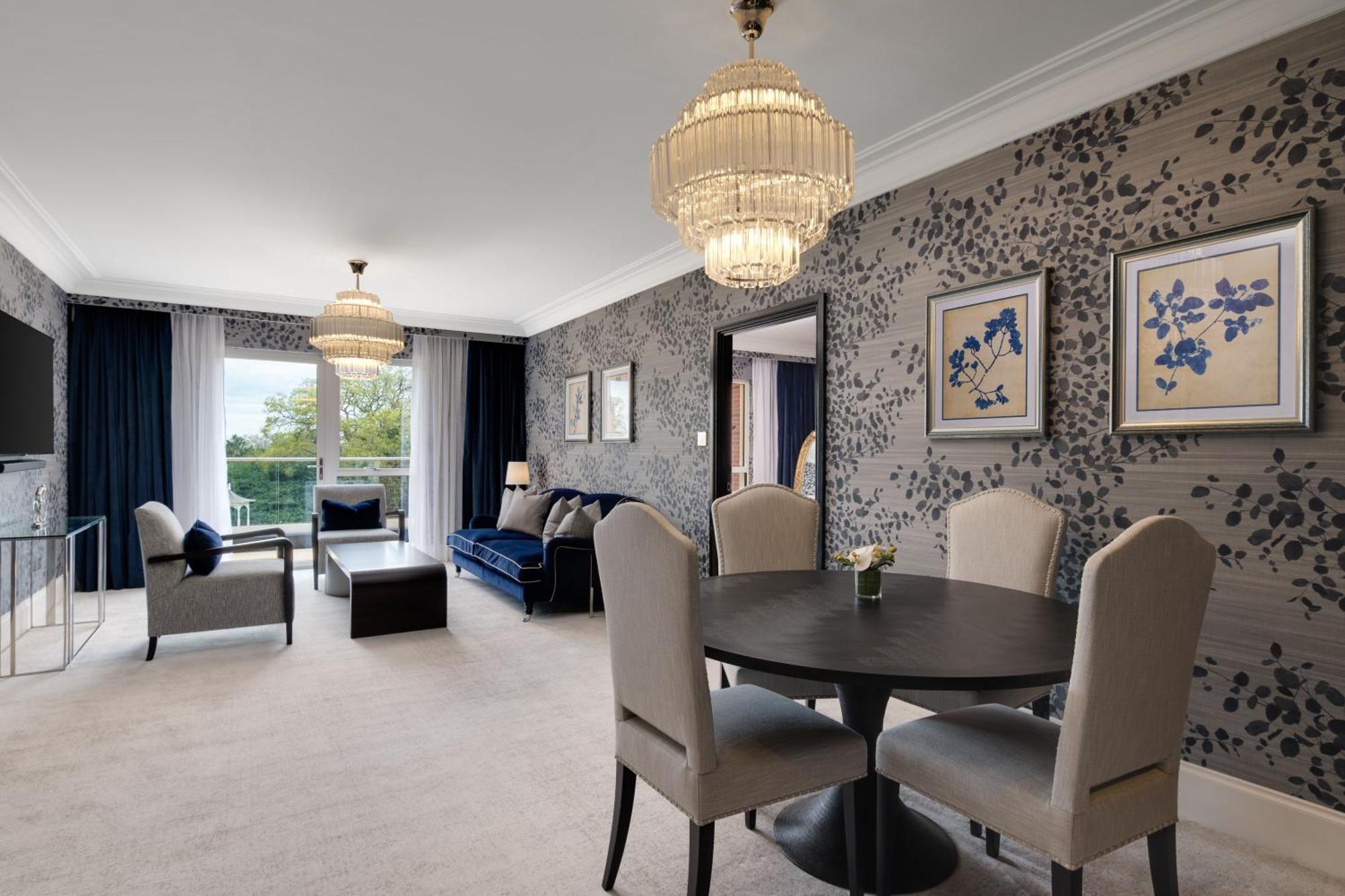 Fairmont Park Hotel 5*