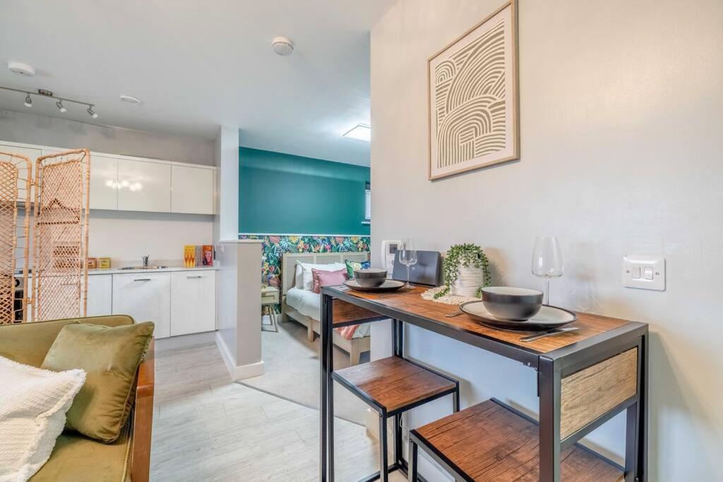 Apartment Charming 1br Near Castle