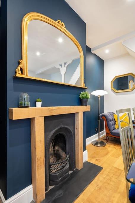 Newly Renovated 2 Bed - Long Reduce Rate Homestay
