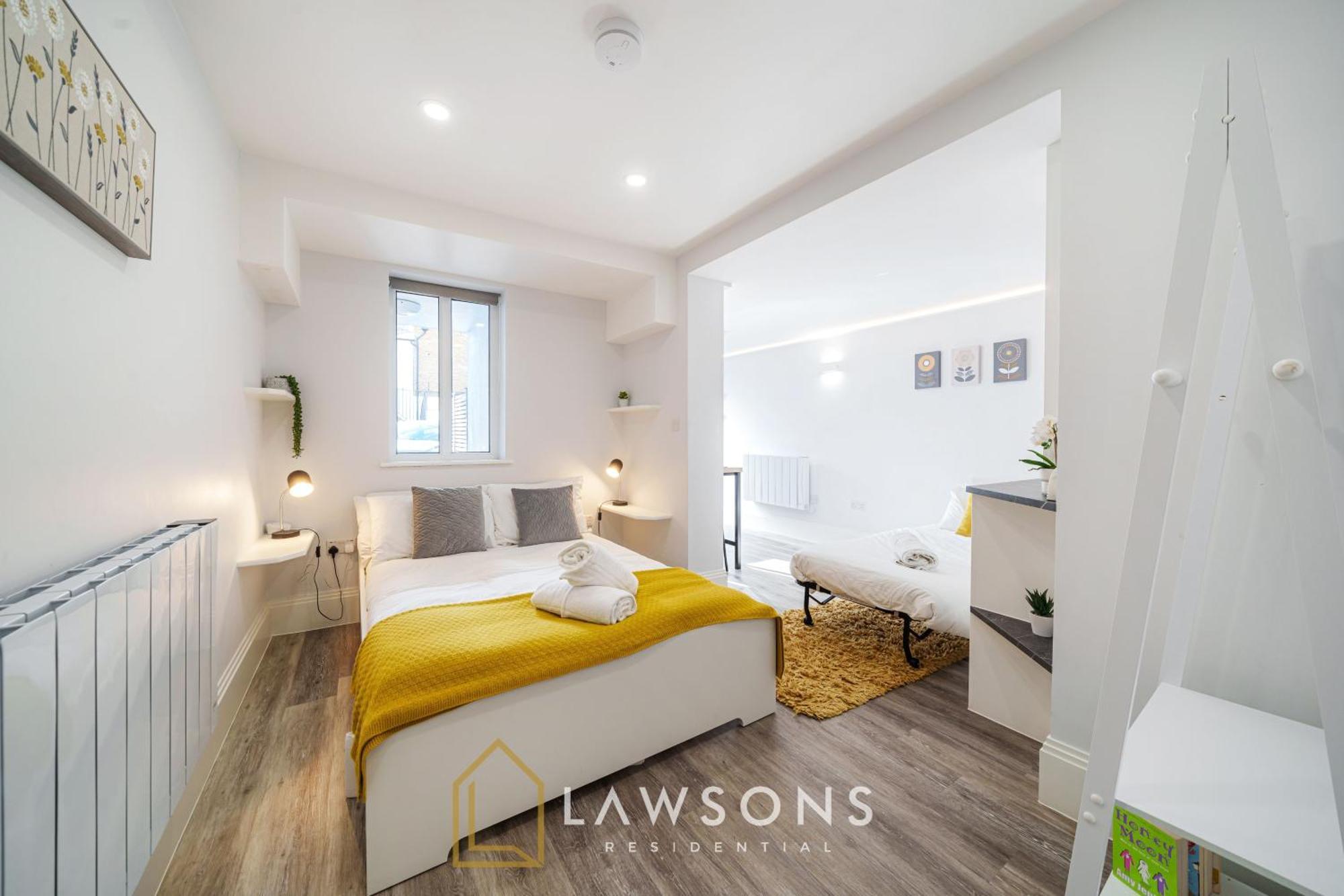 Living By Lawsons Windsor