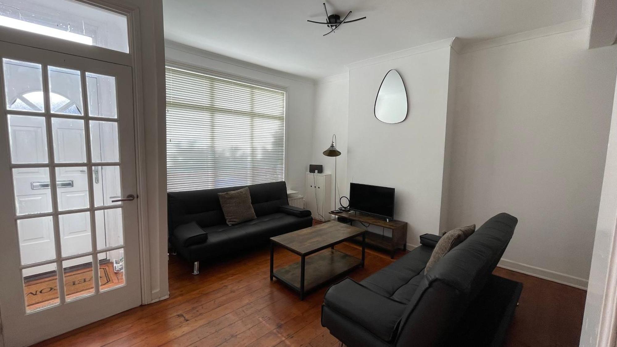 A Lovely Three Bedroom House In Holiday home