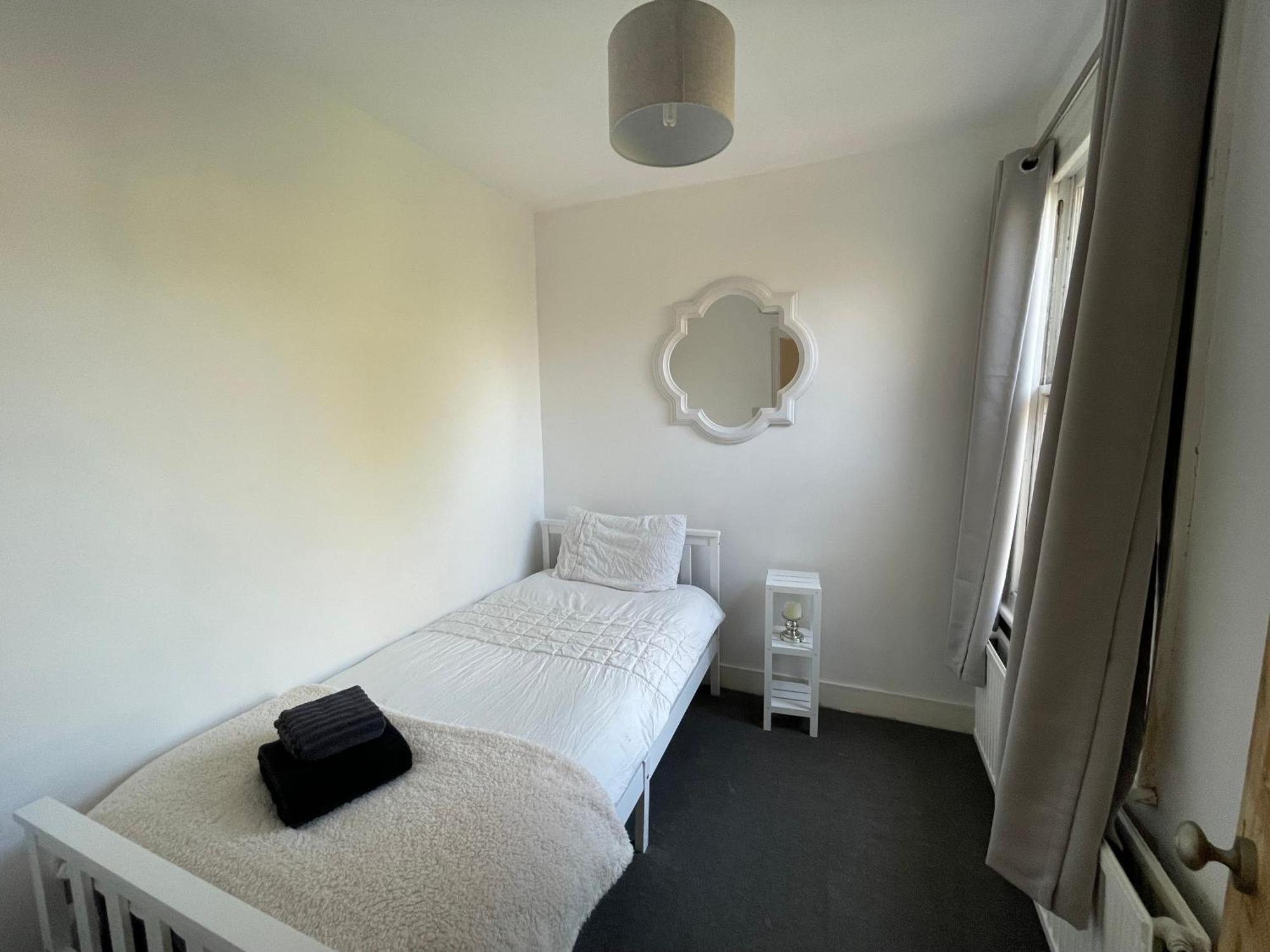 A Lovely Three Bedroom House In Holiday home *