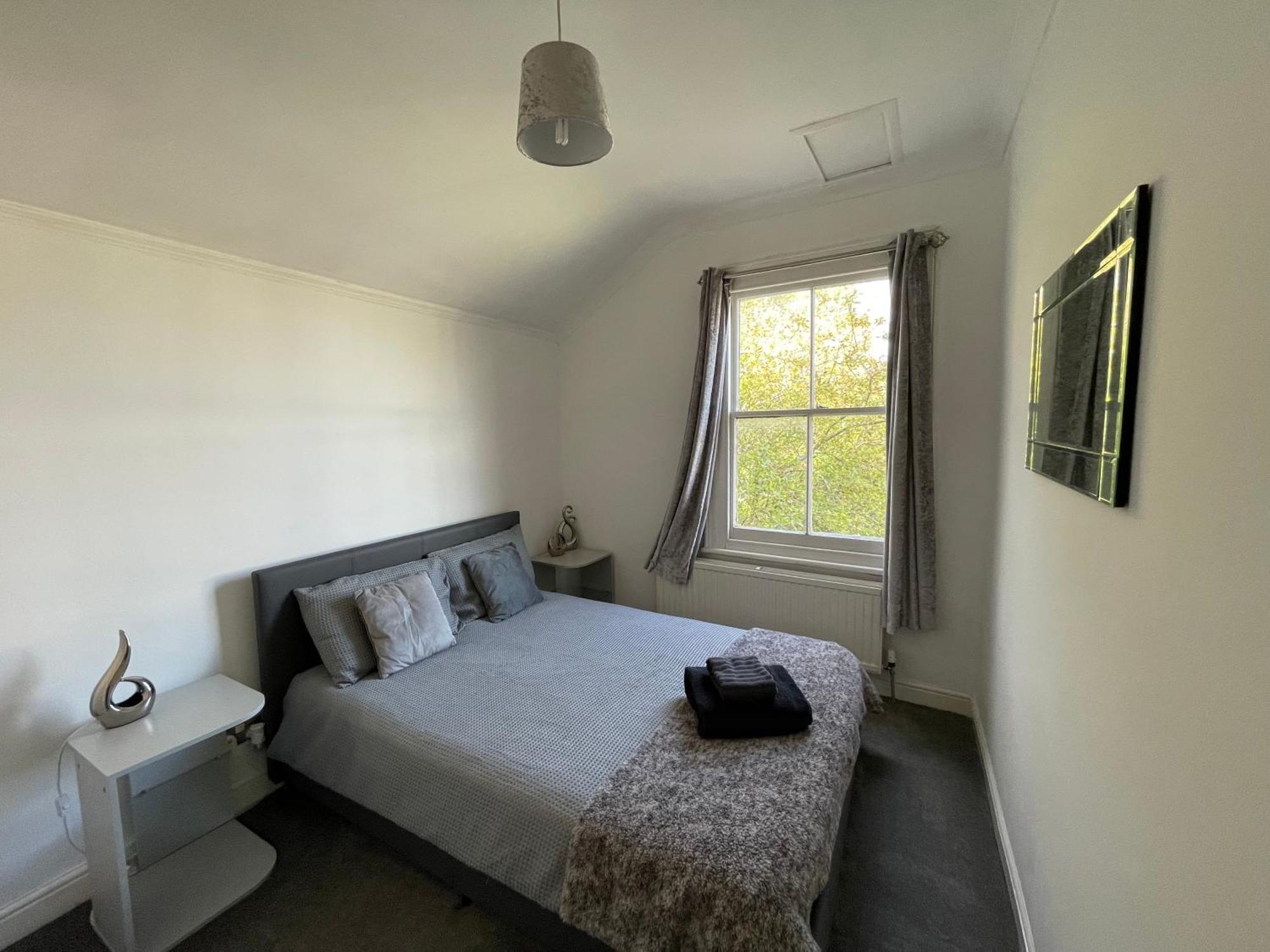 Holiday home A Lovely Three Bedroom House In Windsor