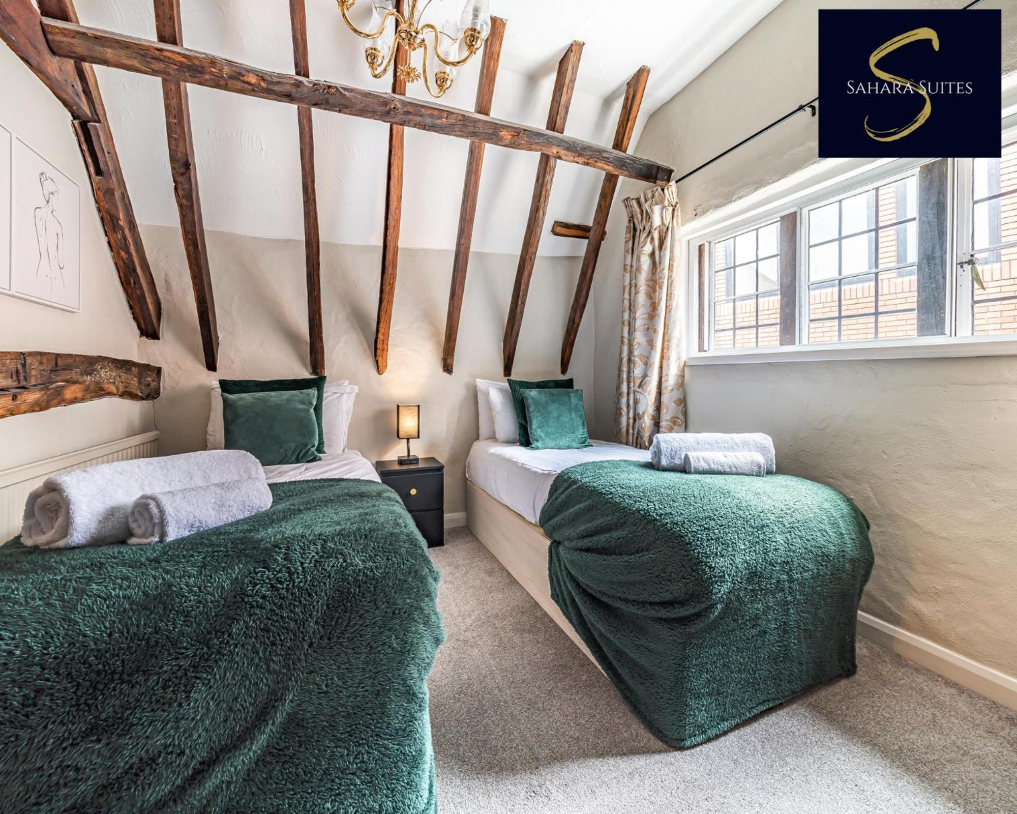Royal Shack 3 Bed Parking Windsor