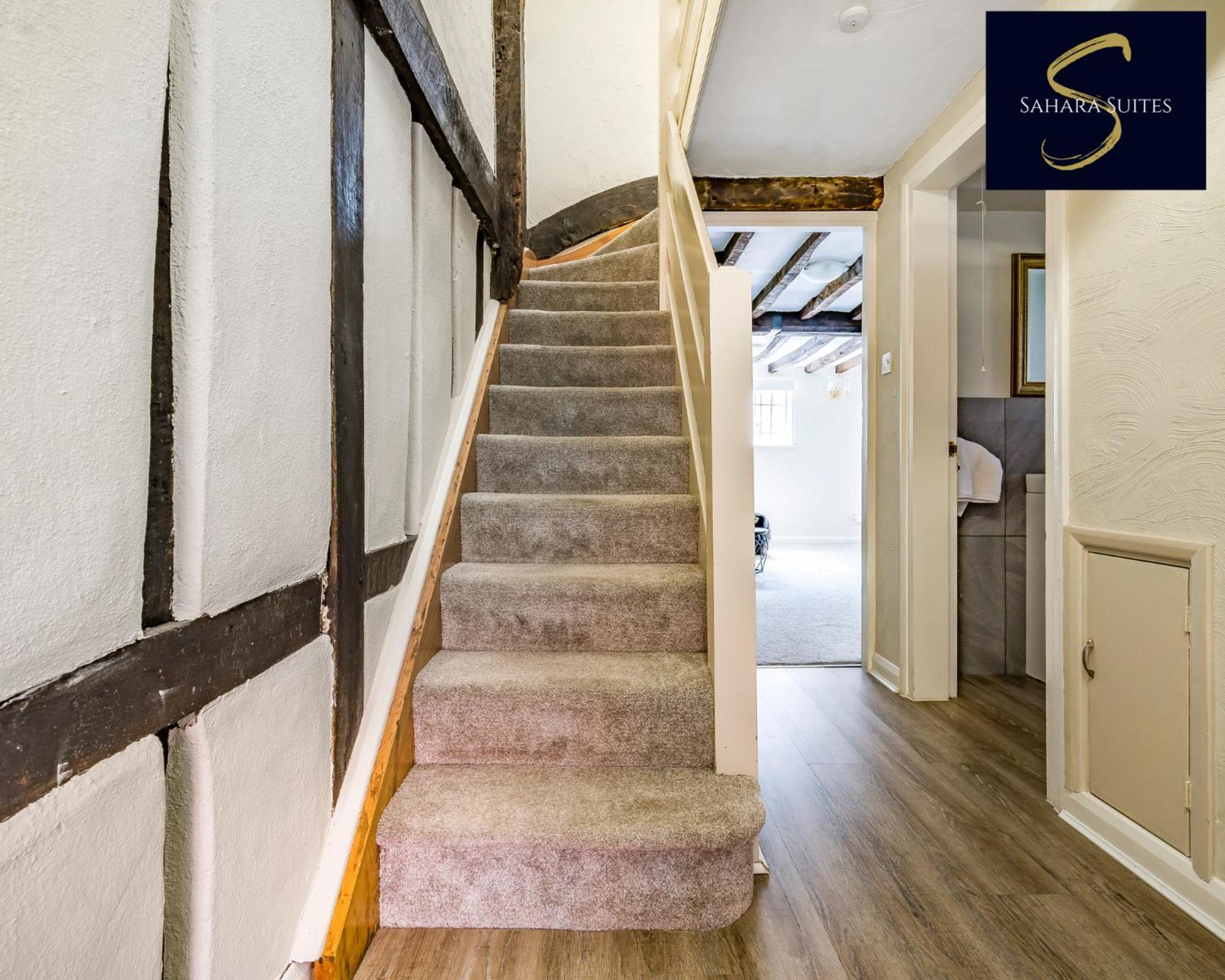 Royal Shack 3 Bed Parking