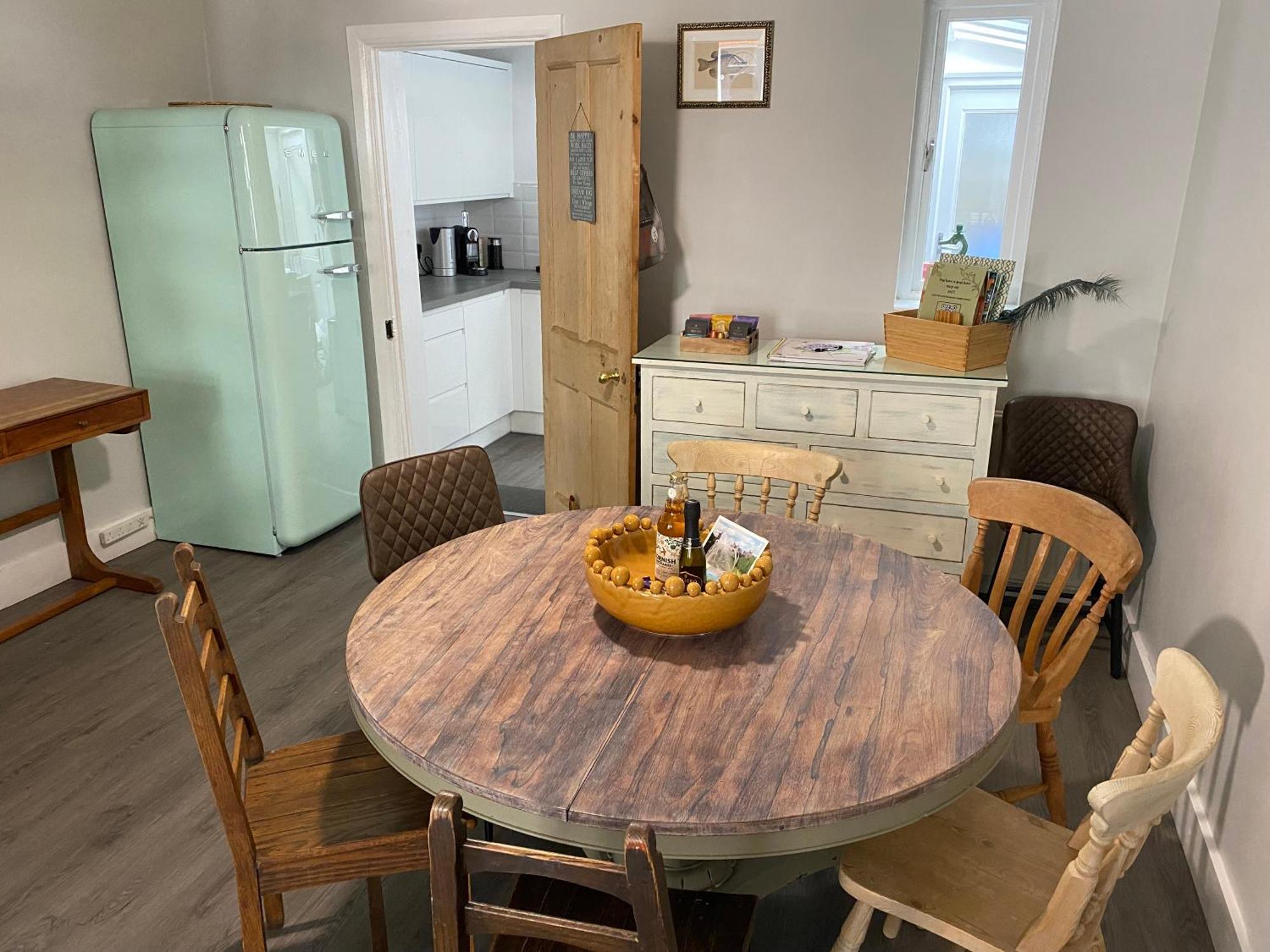 Cottage: Cosy, Charming, Full Of Character *