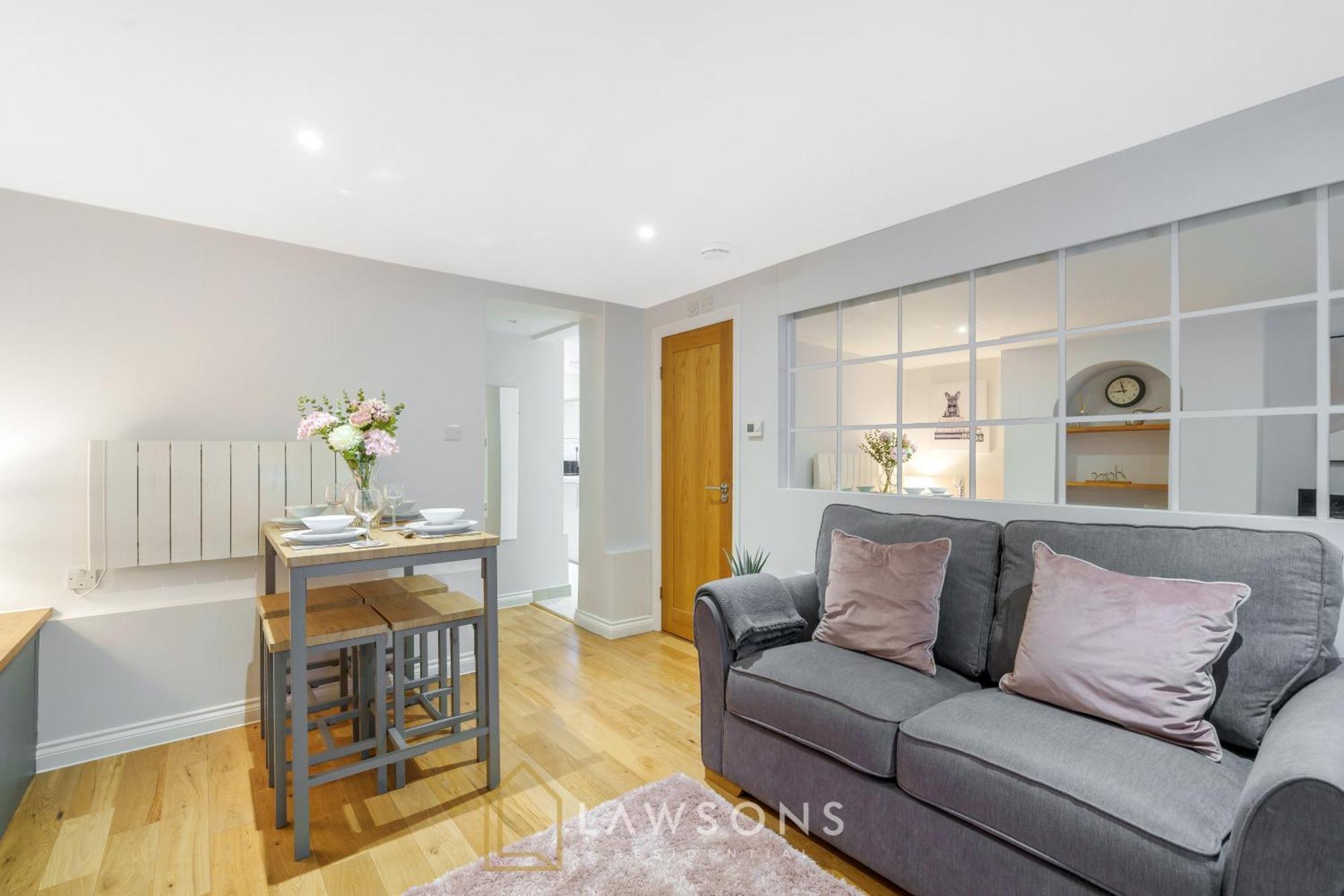 Modern Living By Lawsons Apartment Windsor
