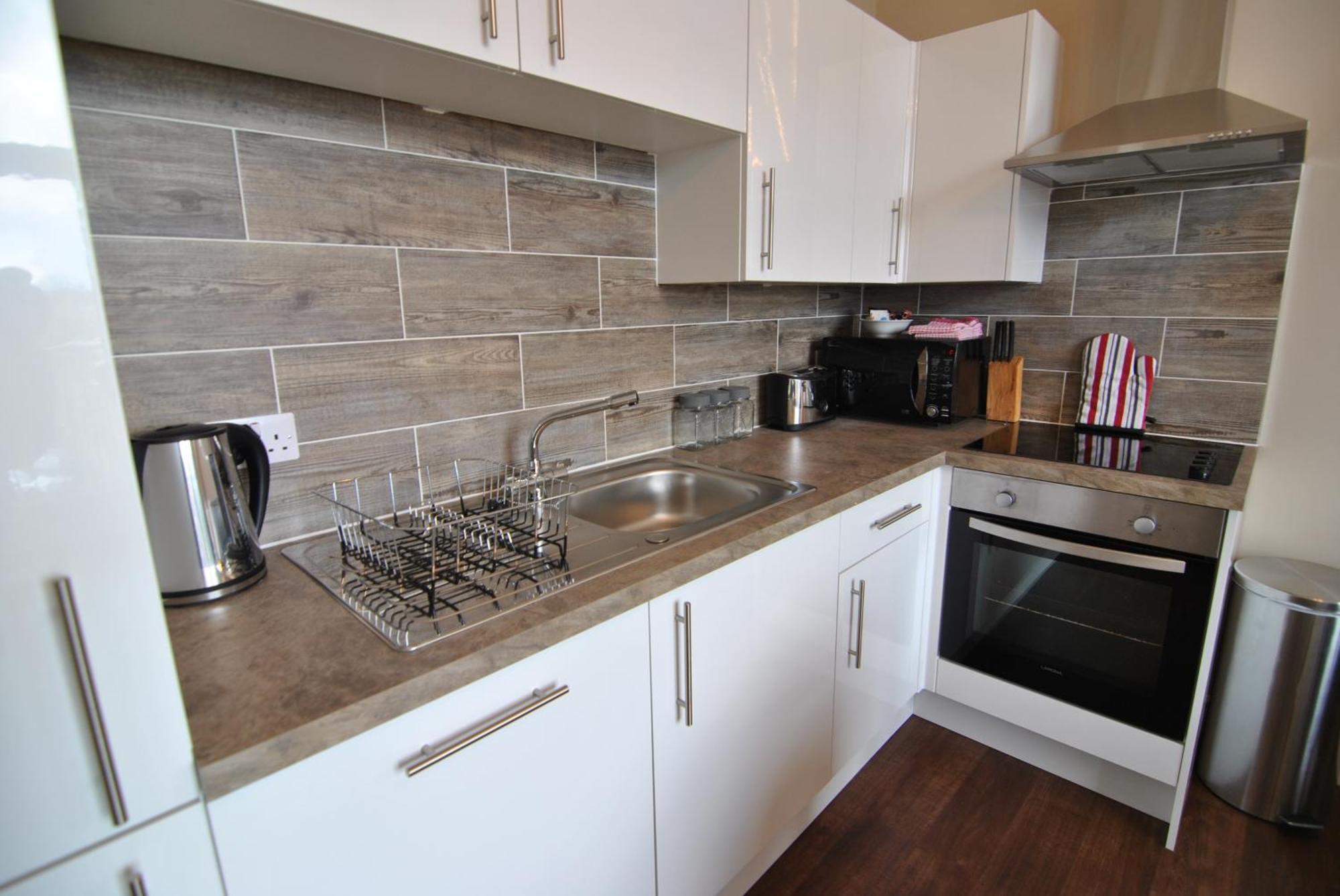 Lord Raglan House 2br With Parking Apartment Windsor