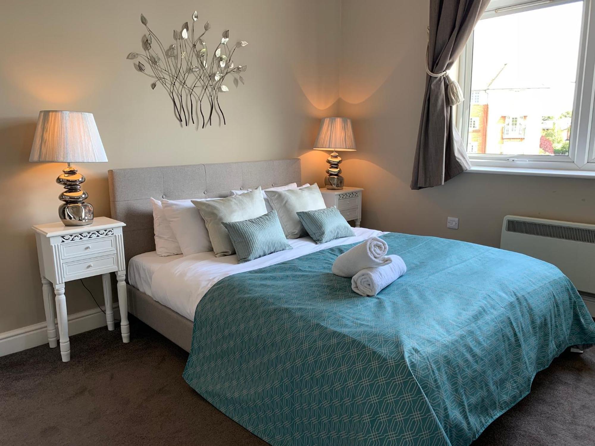 Apartment Lord Raglan House 2br With Parking Windsor