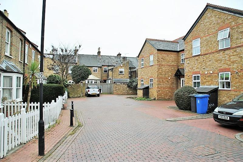 Garfield Place Cosy 2-bedroom With Parking * Windsor