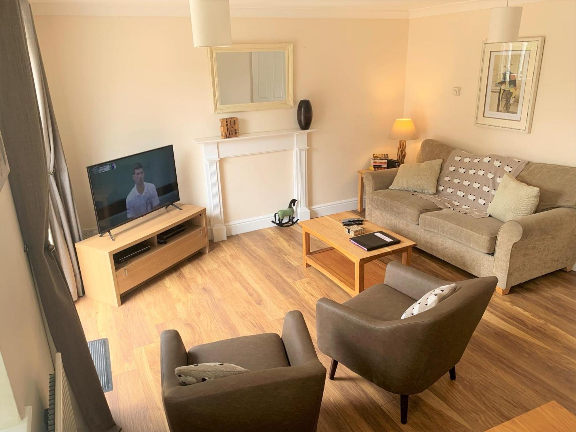 Garfield Place Cosy 2-bedroom With Parking *