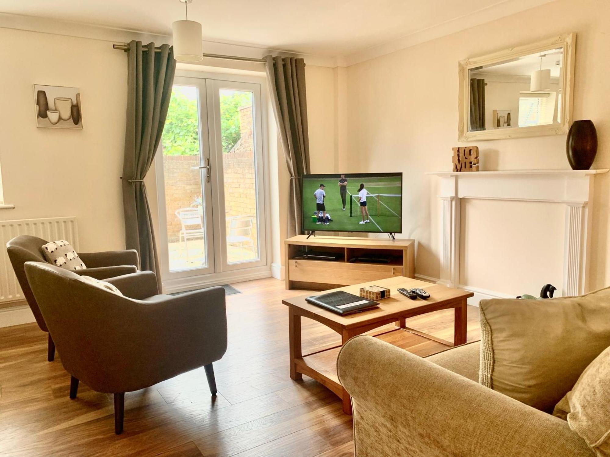 Garfield Place Cosy 2-bedroom With Parking * Windsor