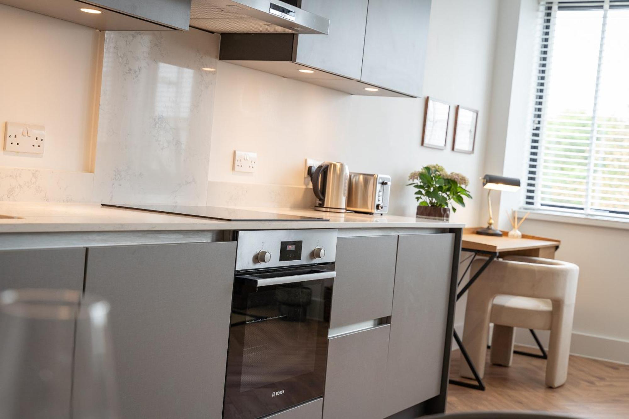 Stylish Spacious In Apartment Windsor
