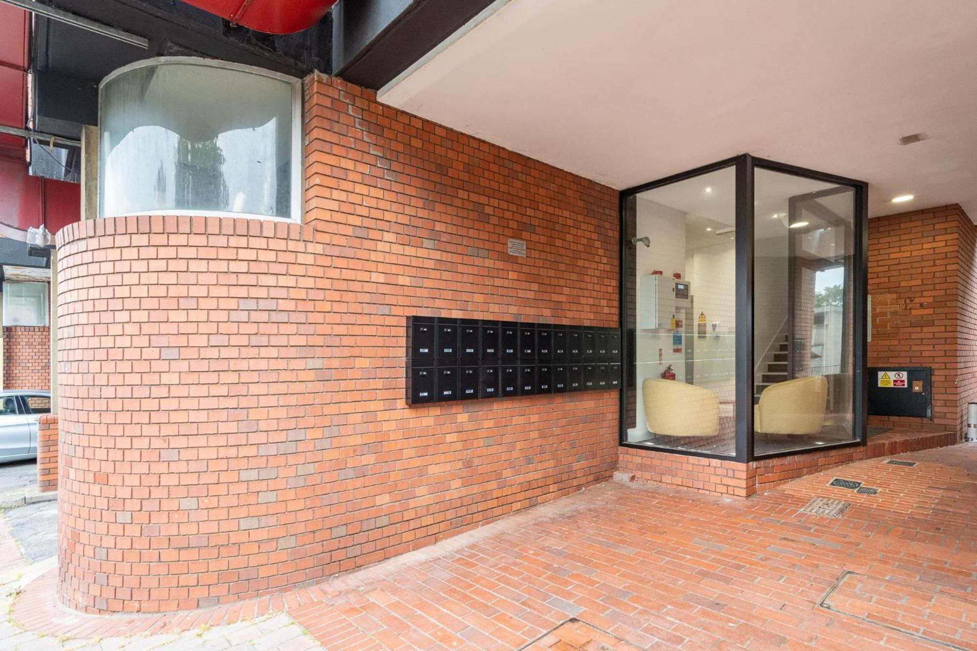 Stylish Spacious In *