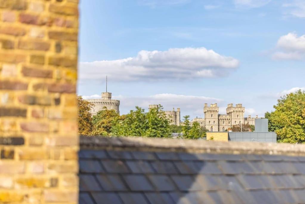 In Style With Castle Views, Prime Spot *